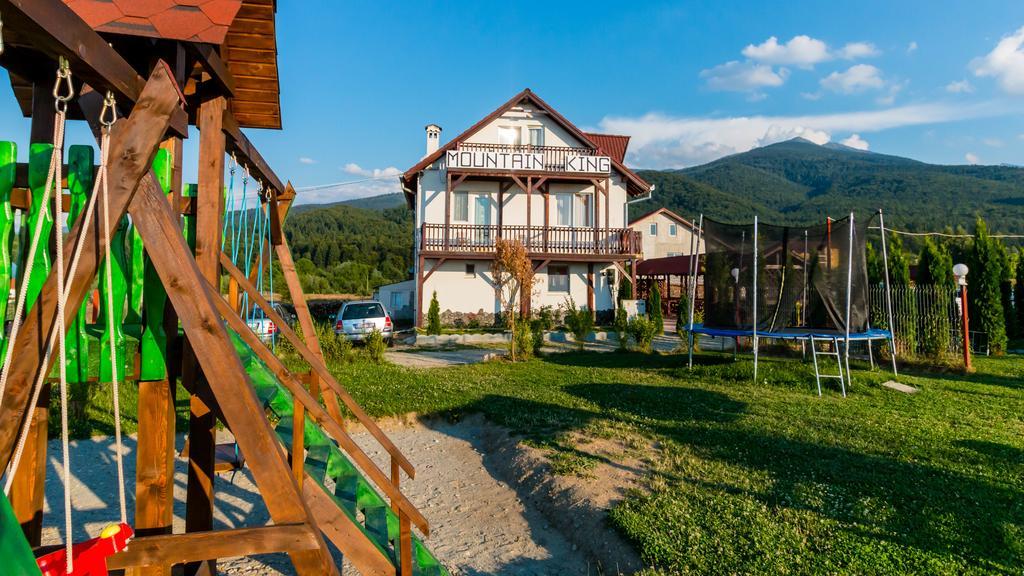 Pensiunea Mountain King Sîmbăta de Sus Екстериор снимка