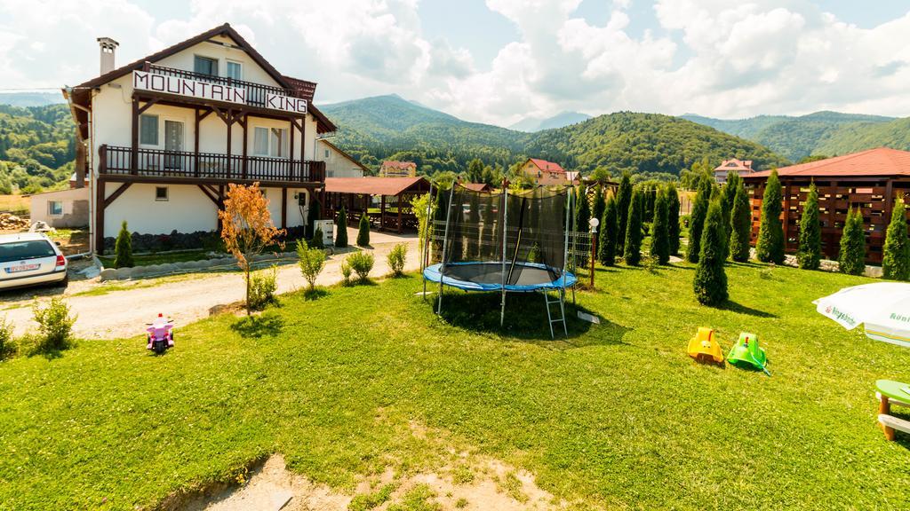 Pensiunea Mountain King Sîmbăta de Sus Екстериор снимка